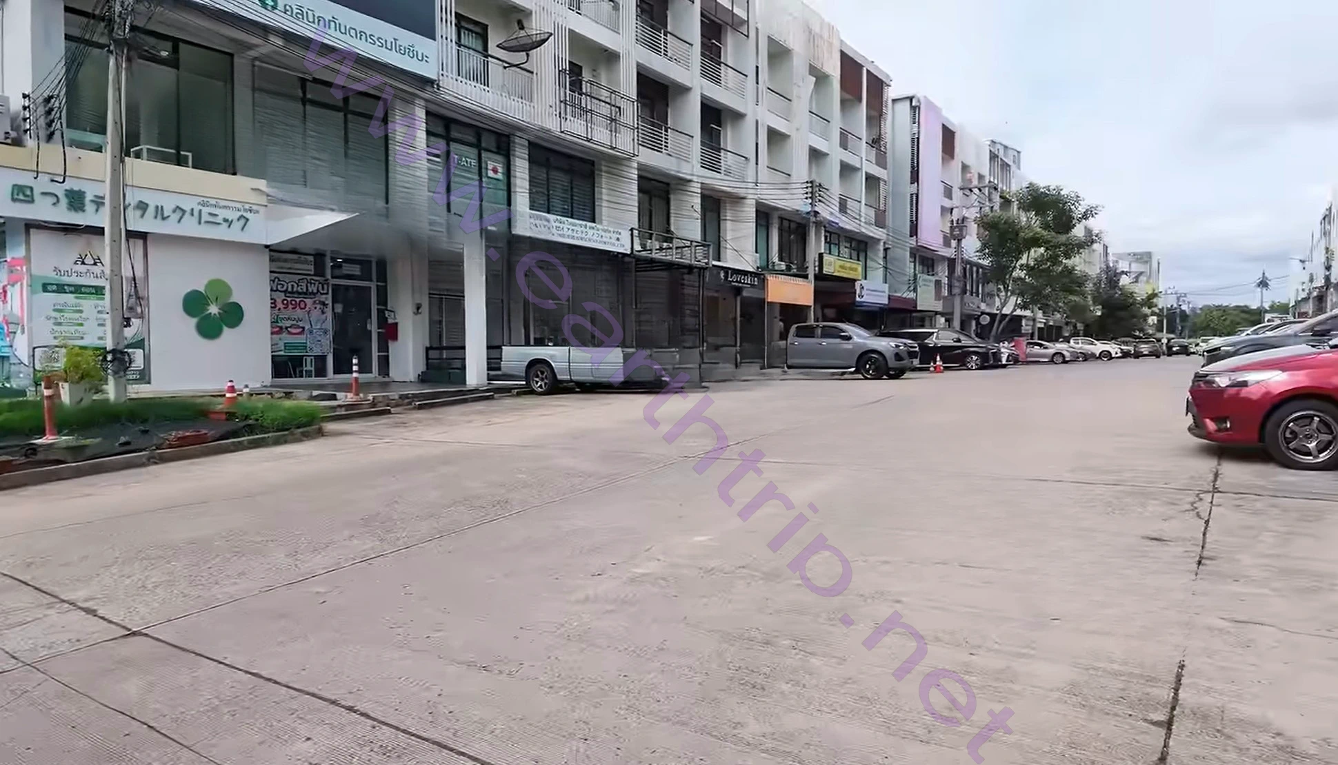 小城Si Racha的色情按摩体验 红桃老K 2026.09